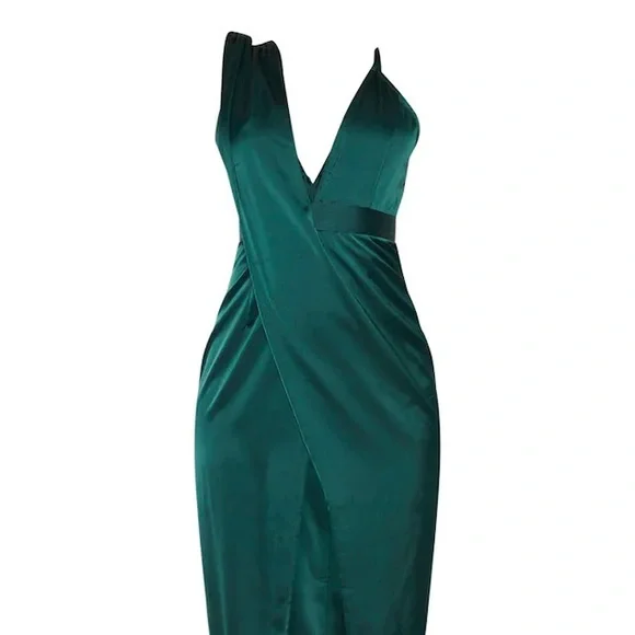 PrettyLittleThing | Dresses | Pretty Little Thing Emerald Green Asymmetric Drape Detail Maxi Dress | Poshmark PrettyLittleThing | Dresses | Pretty Little Thing Emerald Green Asymmetric Drape Detail Maxi Dress | Poshmark